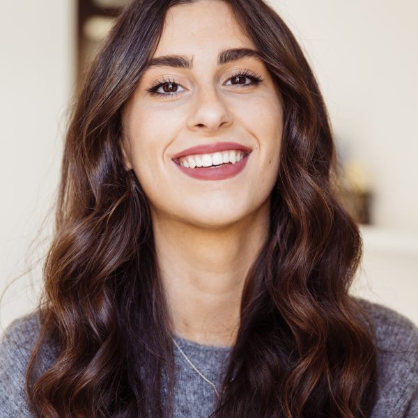 smiling-brunette-looking-camera